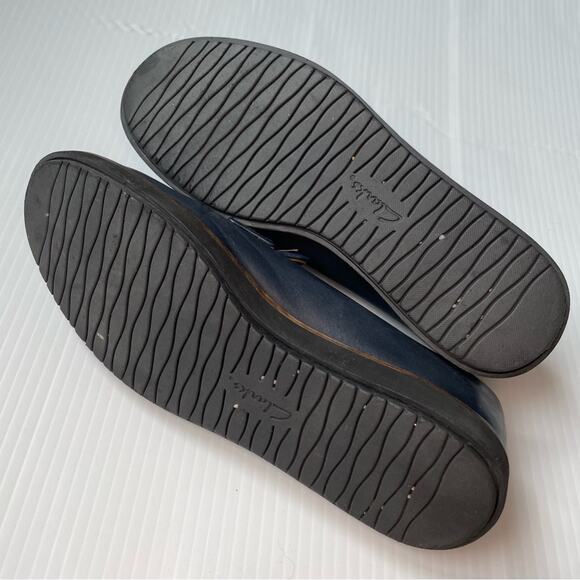 Clarks Glick Castine loafer navy leather with tassel size 6.5 patterned fabric - Picture 9 of 12